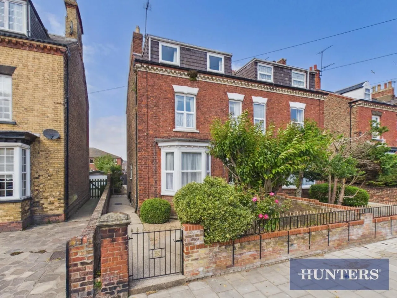 2 bed flat for sale — St Johns Avenue, Bridlington
