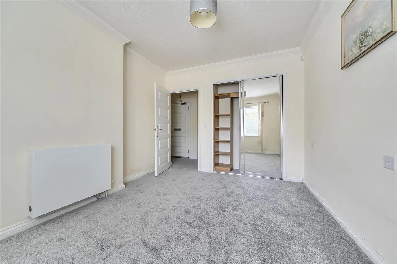 Hall Lane, Chingford, E4, photo 9