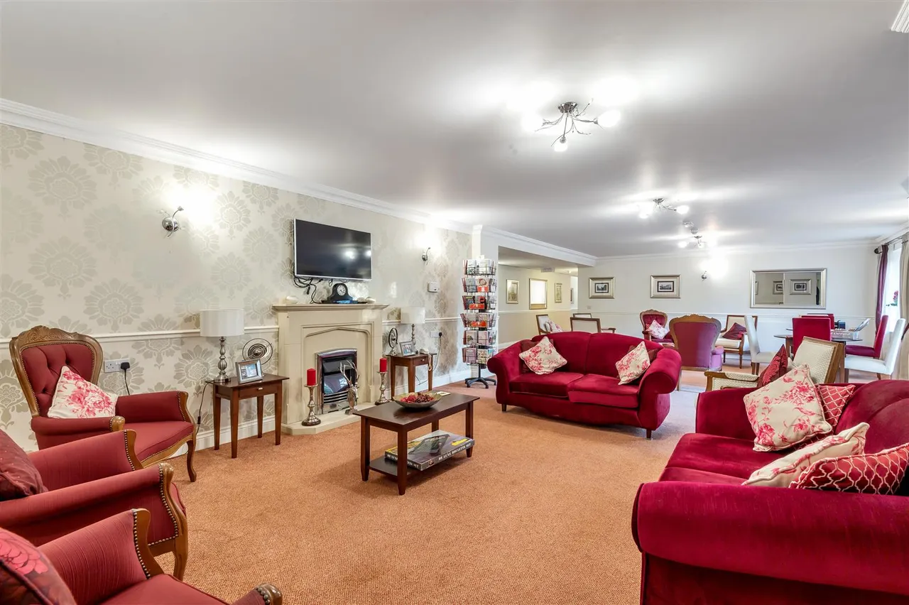 Hall Lane, Chingford, E4, photo 17