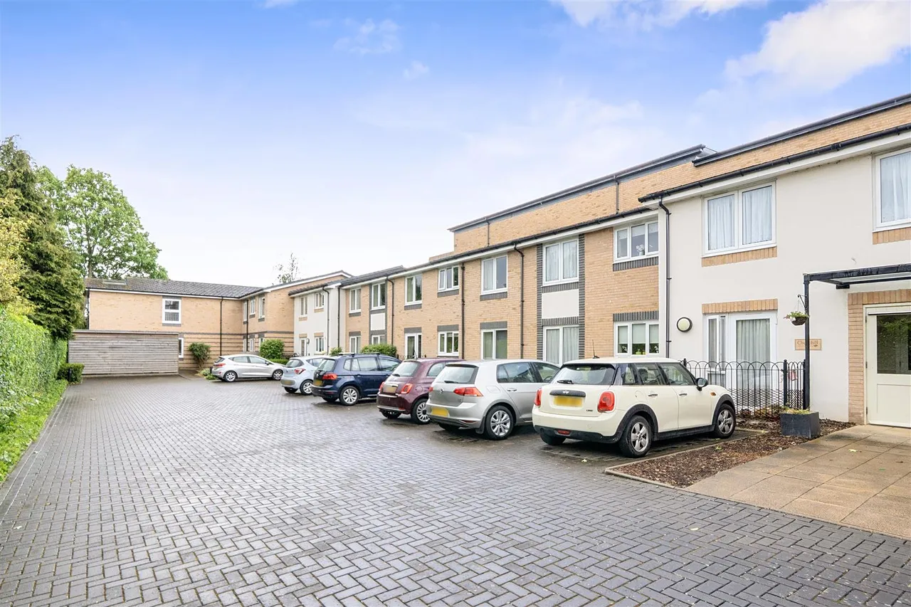 Hall Lane, Chingford, E4, photo 21