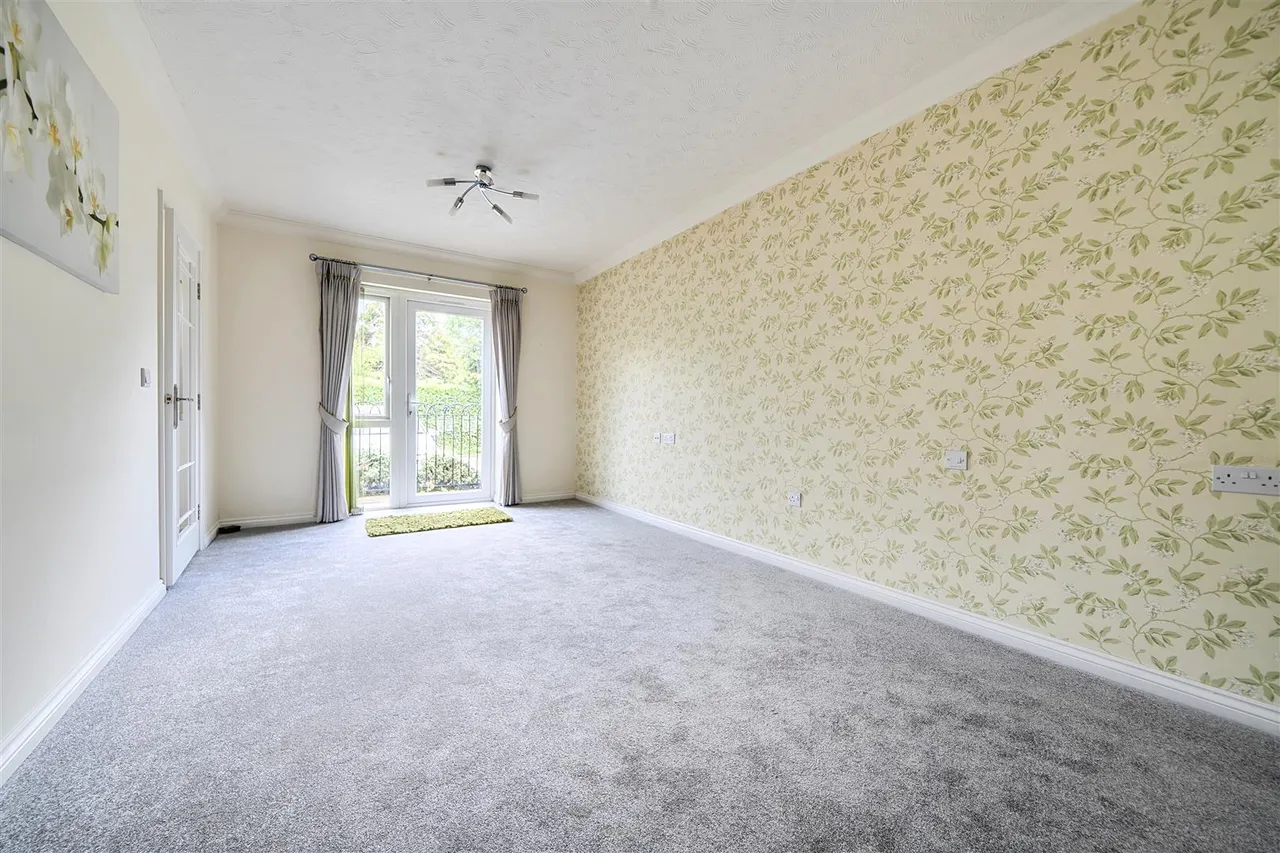 Hall Lane, Chingford, E4, photo 7