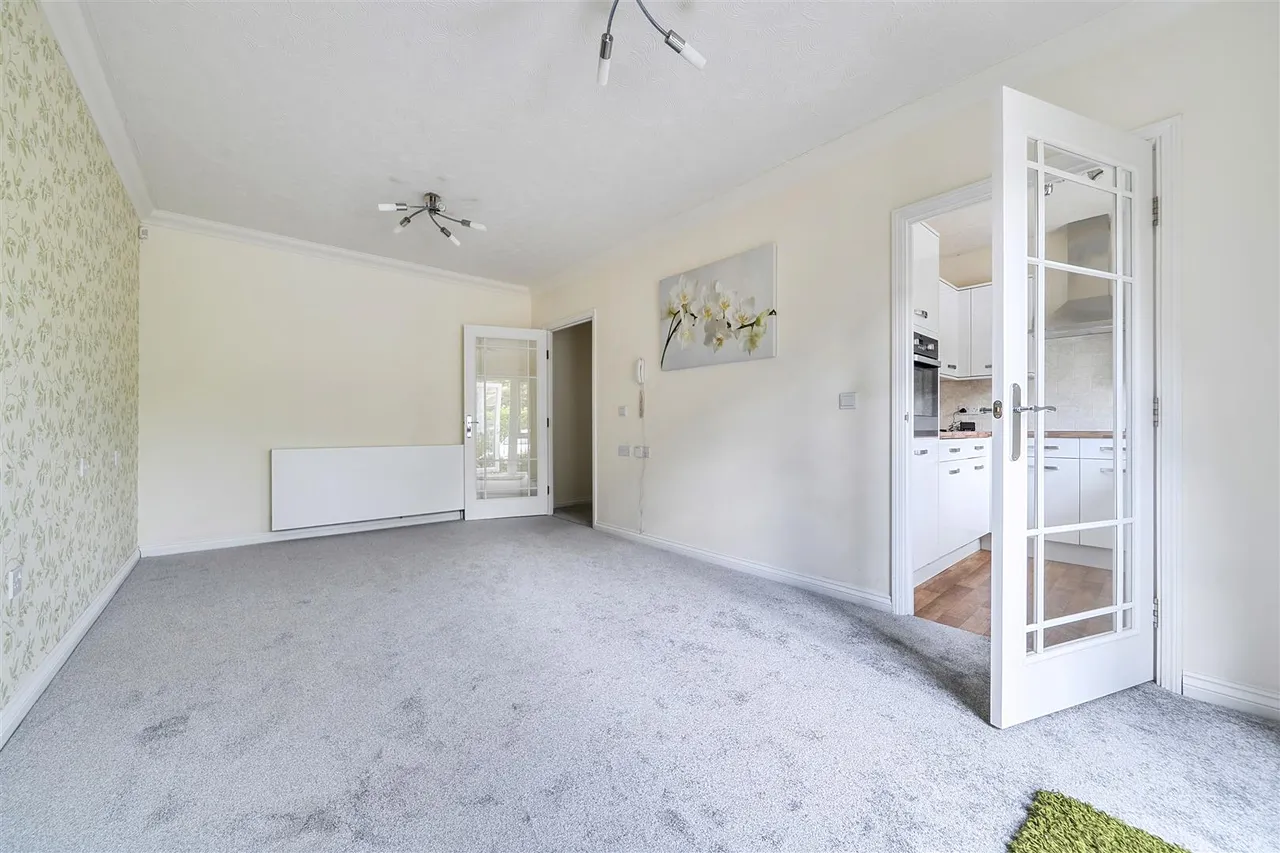 Hall Lane, Chingford, E4, photo 5