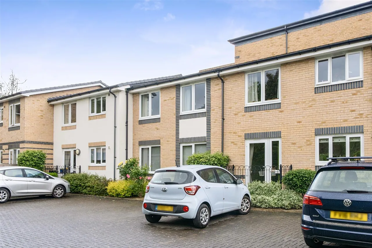 Hall Lane, Chingford, E4, photo 20