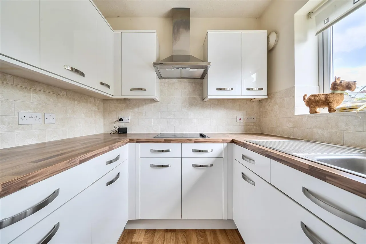 Hall Lane, Chingford, E4, photo 3