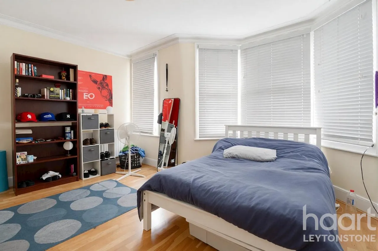 Grove Green Road, London, E11, photo 11
