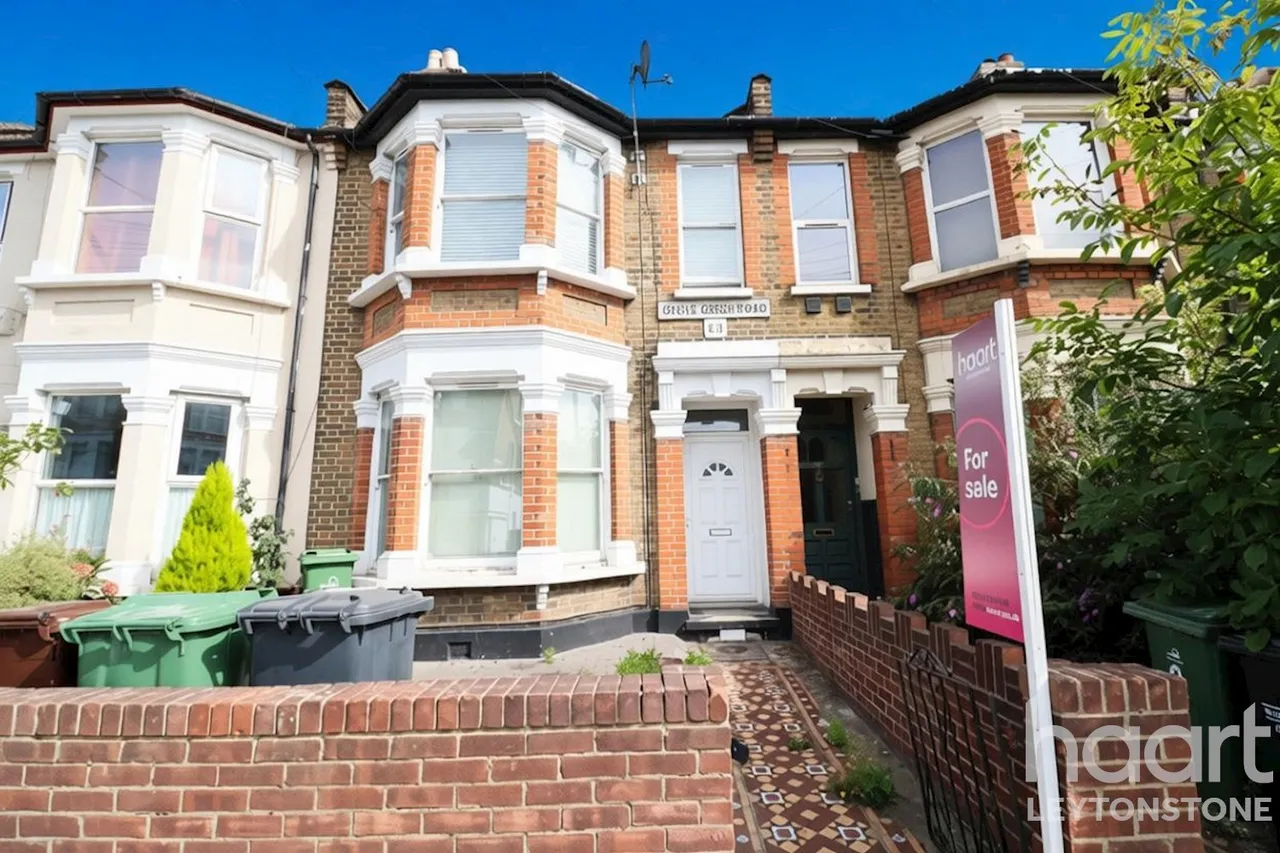 3 bed house for sale, Grove Green Road, London, E11