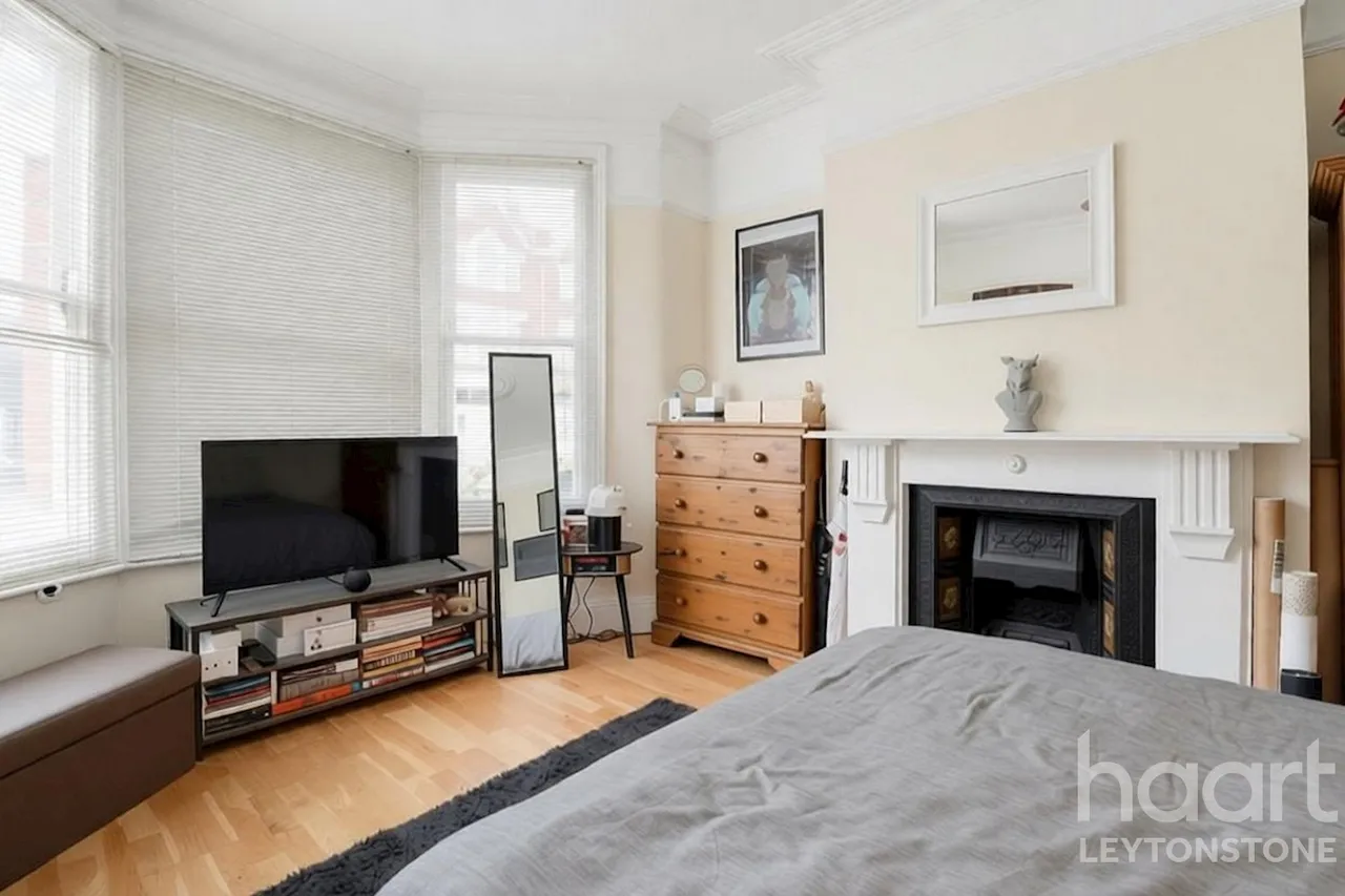 Grove Green Road, London, E11, photo 2