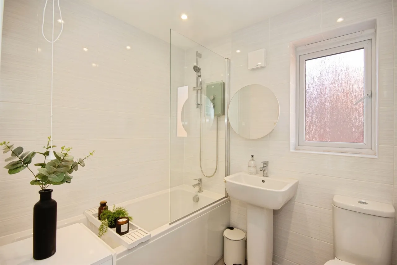 Chelmsford Drive, Coventry, CV6, photo 12