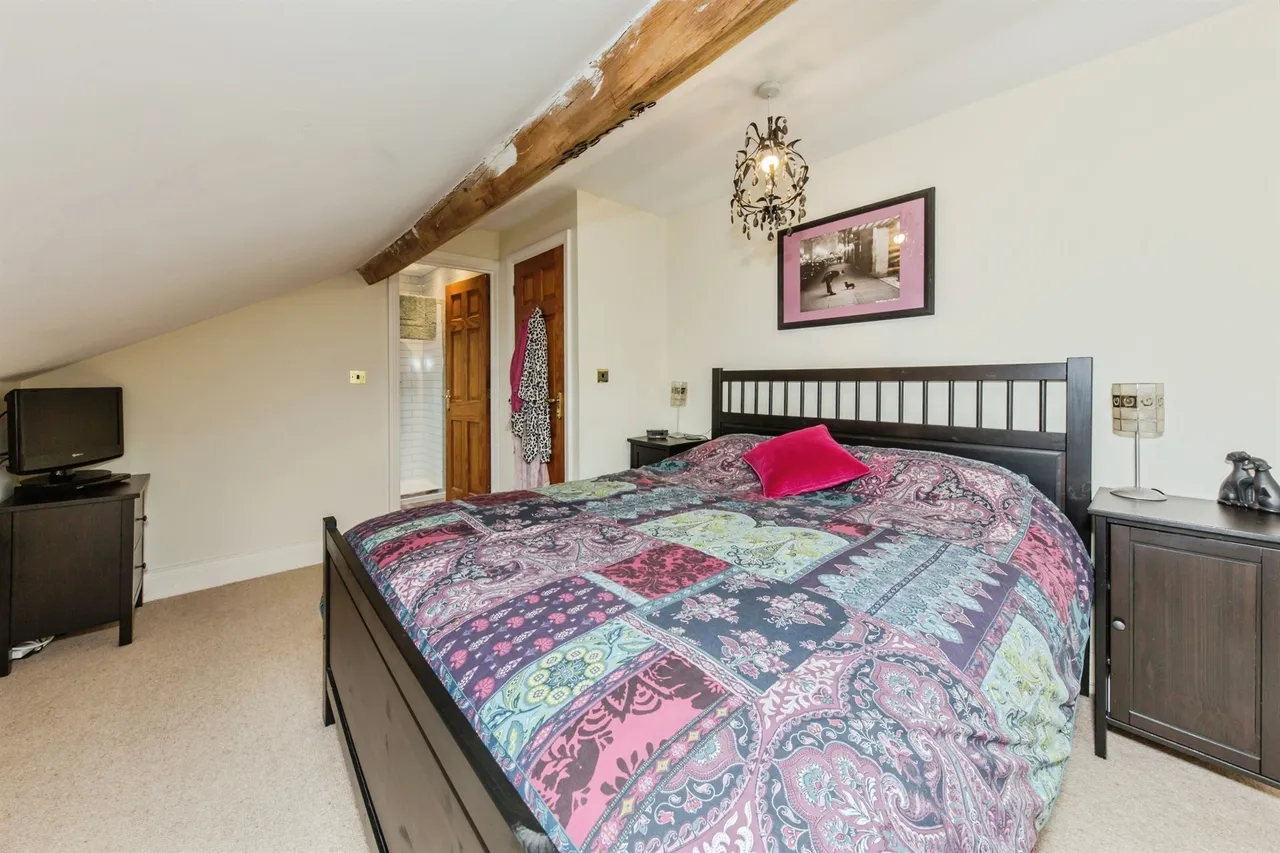 Highfields Barn, Beamhurst, ST14, photo 16