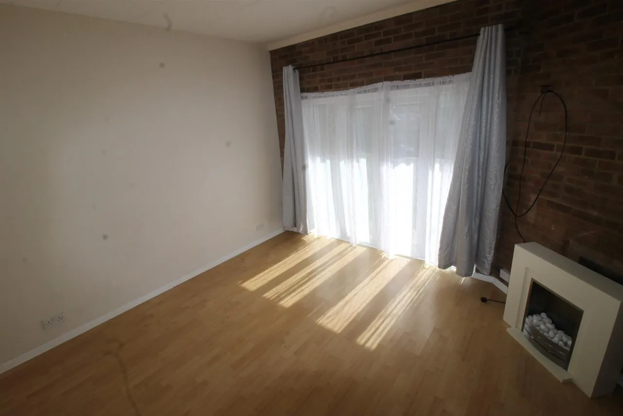High Wycombe, Buckinghamshire, HP13 5SA, photo 2