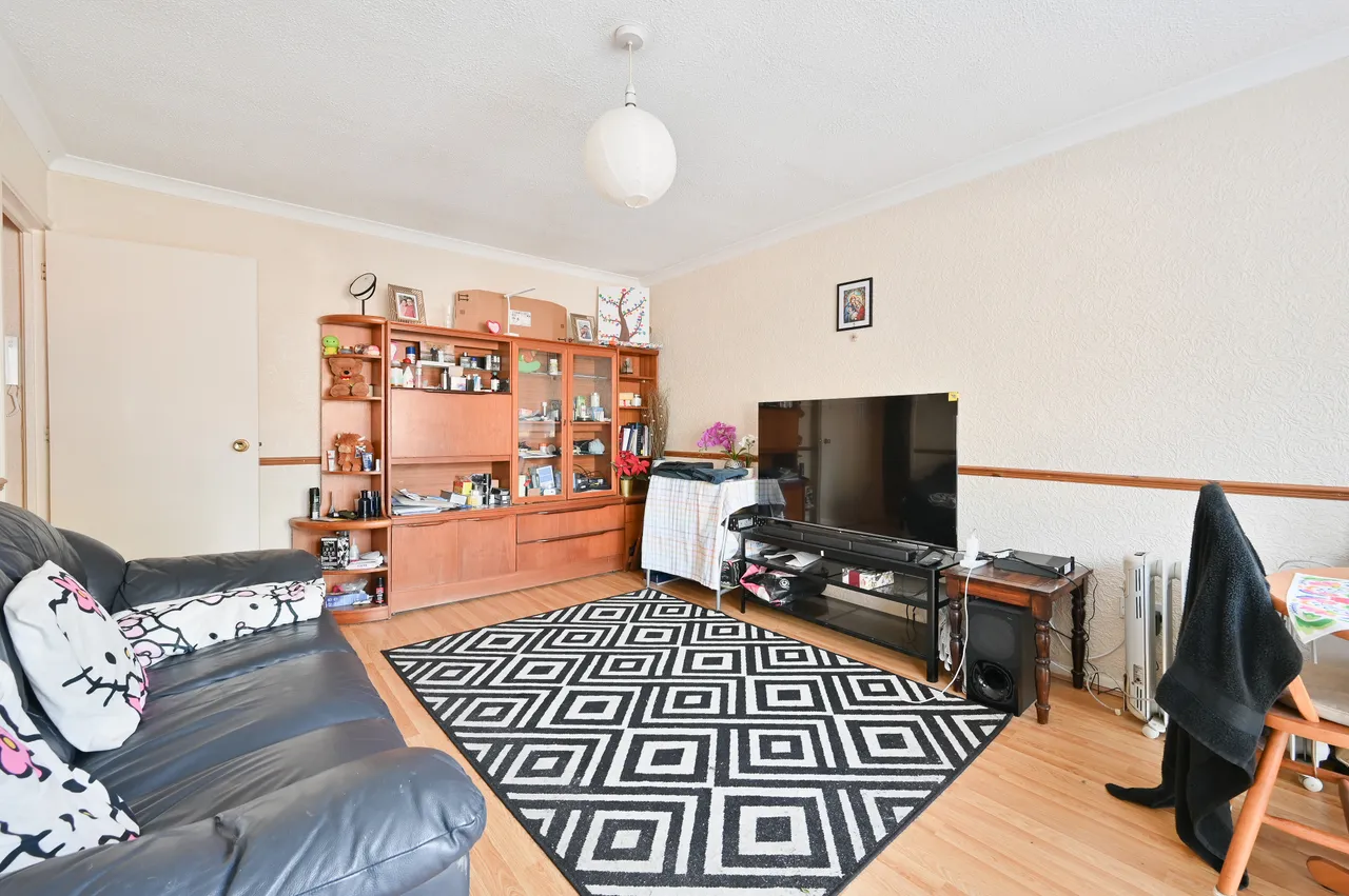 2 Curzon Gate Court, 16 Grandfield Avenue, Watford, photo 2