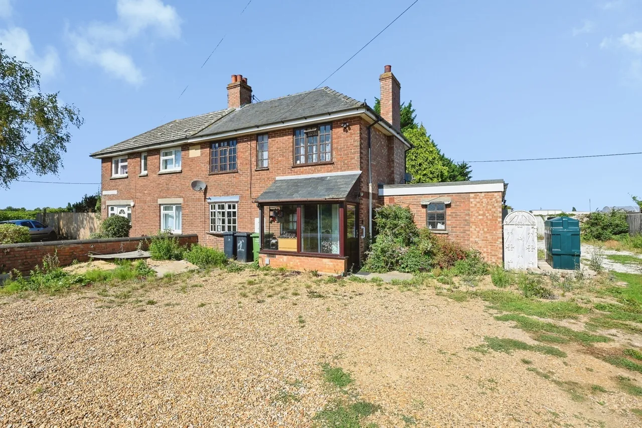 4 bed house for sale — Glenfield Close, Outwell, Wisbech, Norfolk, PE14