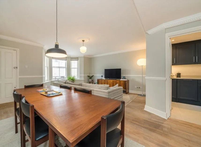 Chesterton Road, W10, photo 3