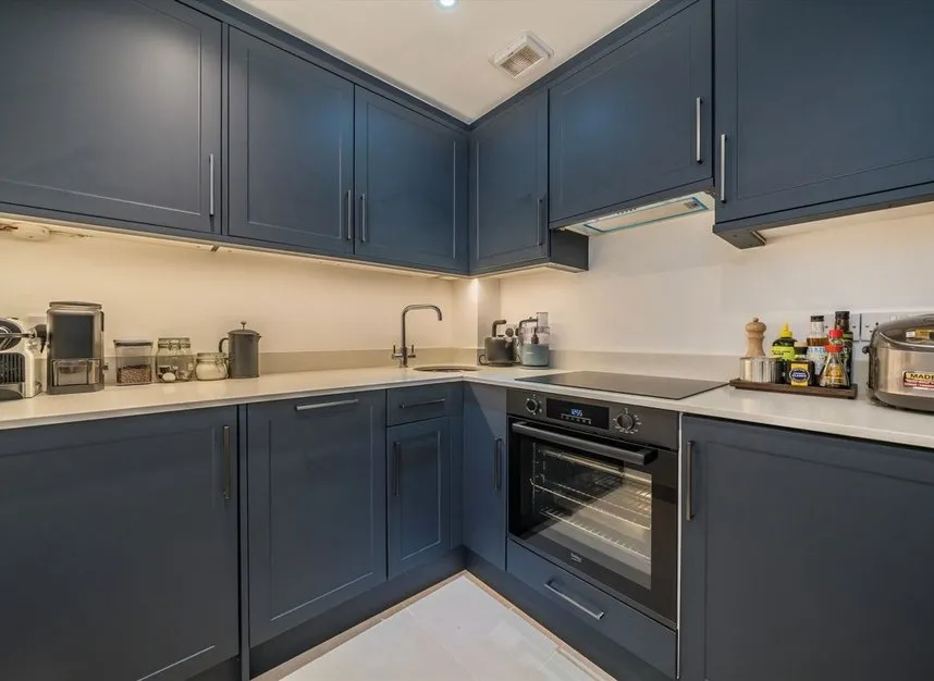 Chesterton Road, W10, photo 4