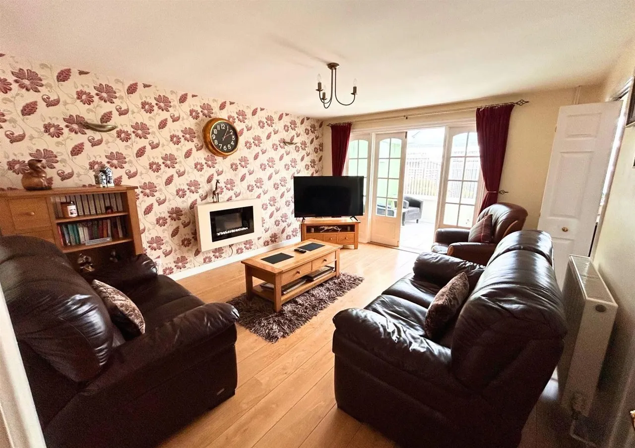 Pedlars Grove, Frome, Somerset BA11 2SL, photo 3