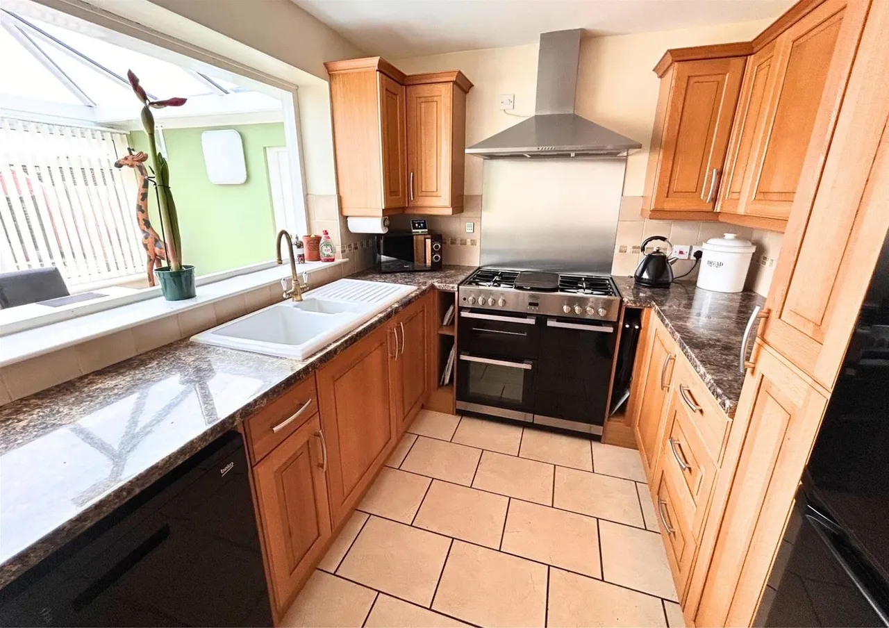 Pedlars Grove, Frome, Somerset BA11 2SL, photo 2