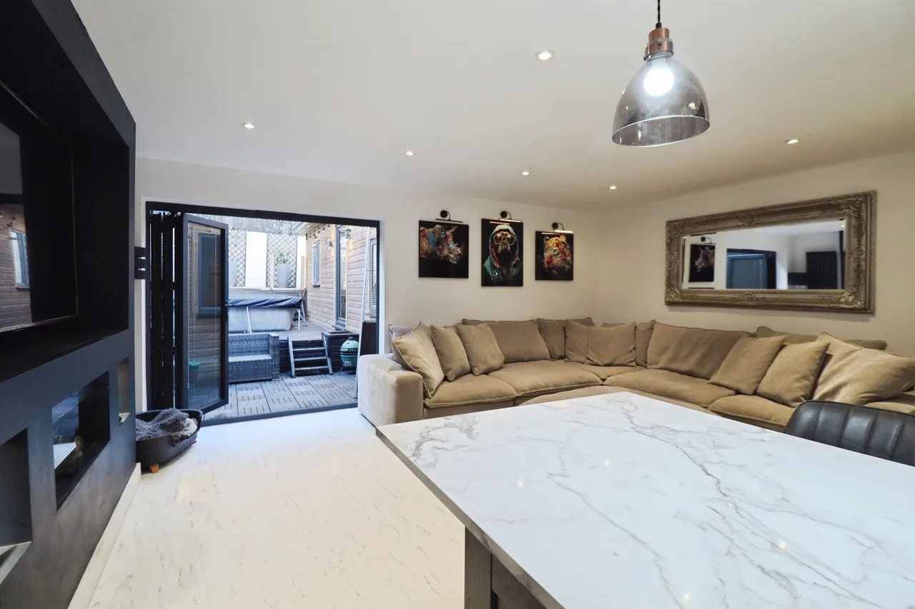 Woodlands Park Drive, Cardiff, CF5, photo 7