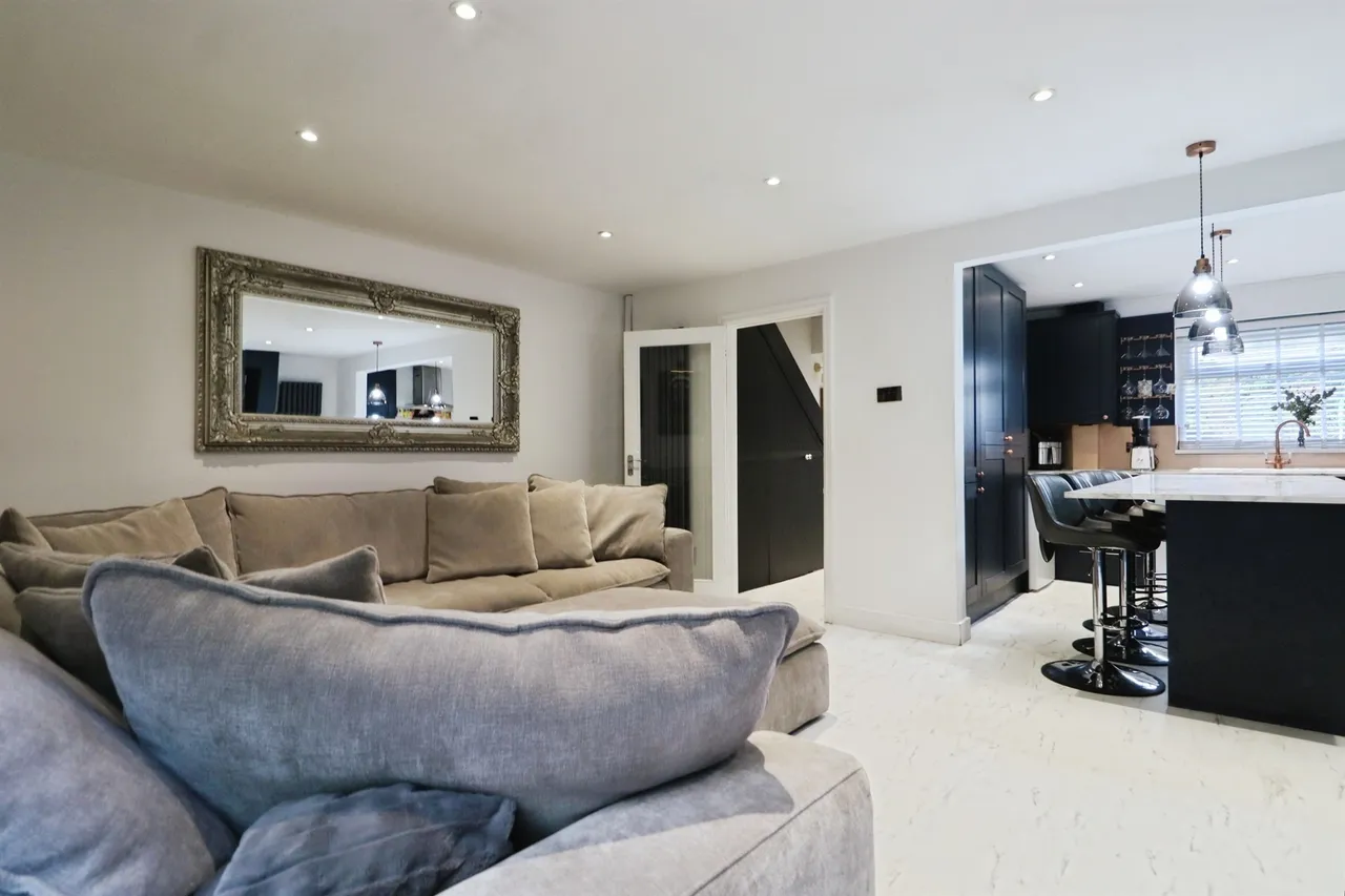 Woodlands Park Drive, Cardiff, CF5, photo 4