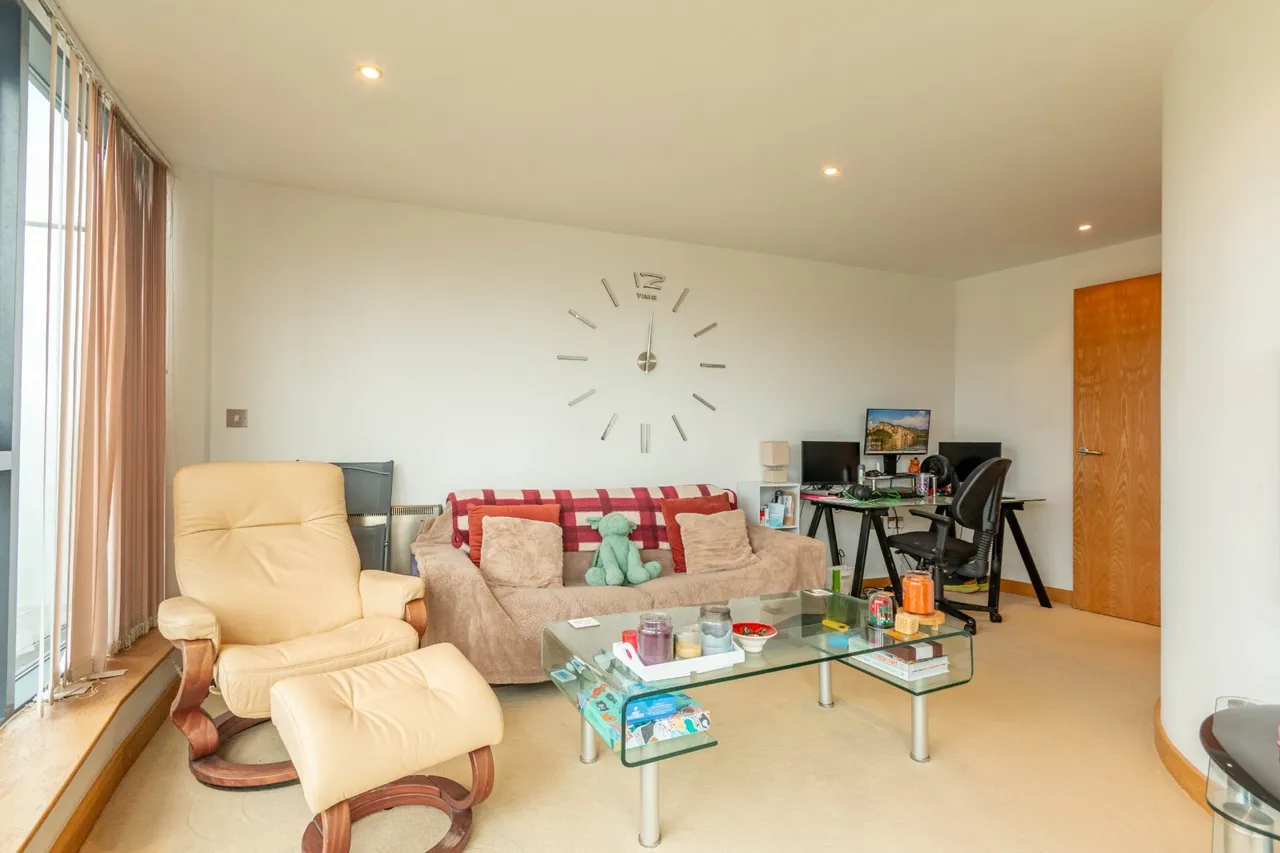 Salts Mill Road, Shipley, BD17, photo 3