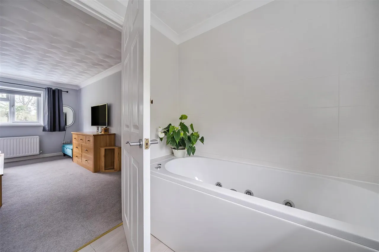 New Road, Swanwick, photo 13
