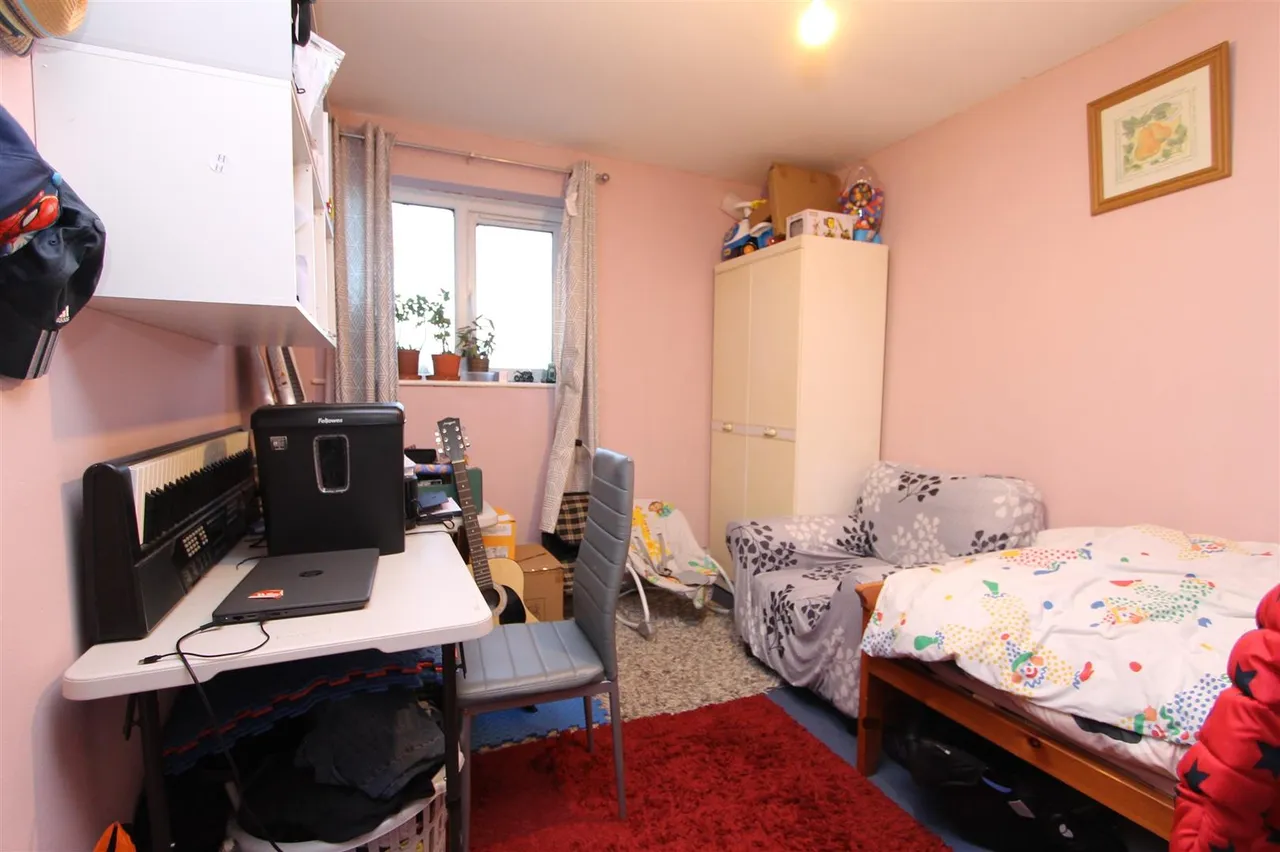 St Cecilia Close, Kidderminster, photo 6