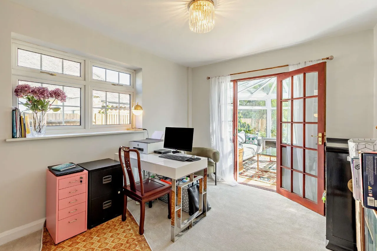 Silkmore Lane, West Horsley, KT24, photo 6