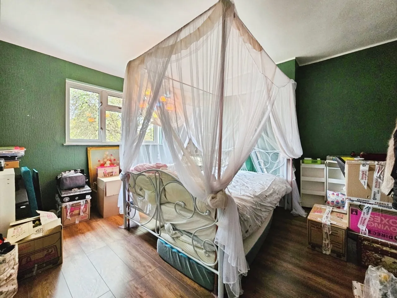 Spinney Drive, Feltham, TW14, photo 5