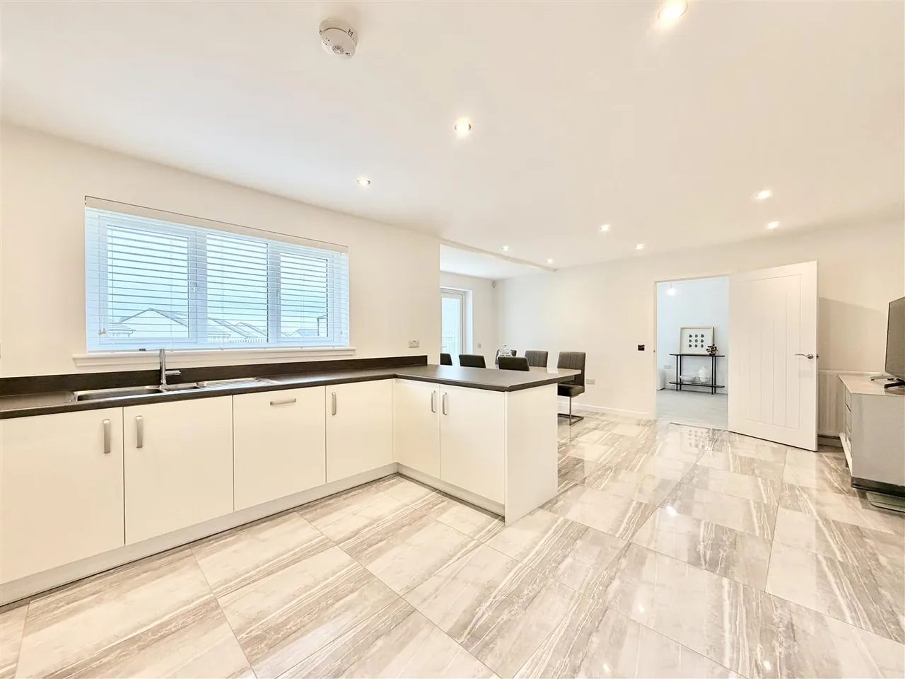 Arisaig Grove, Hamilton, ML3 8BB, photo 7
