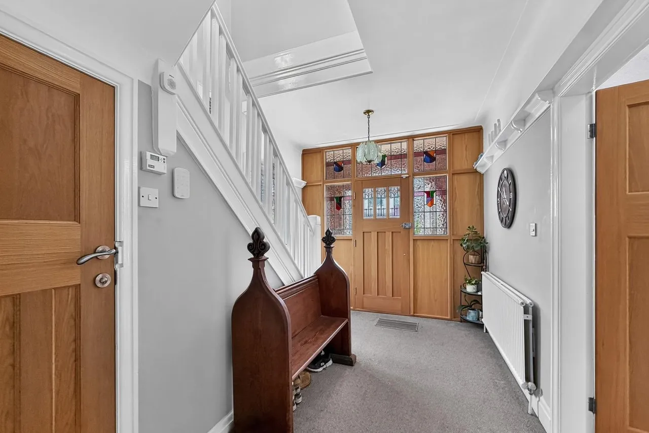 Meadow Bank, Timperley, Cheshire WA15 6QP, photo 8