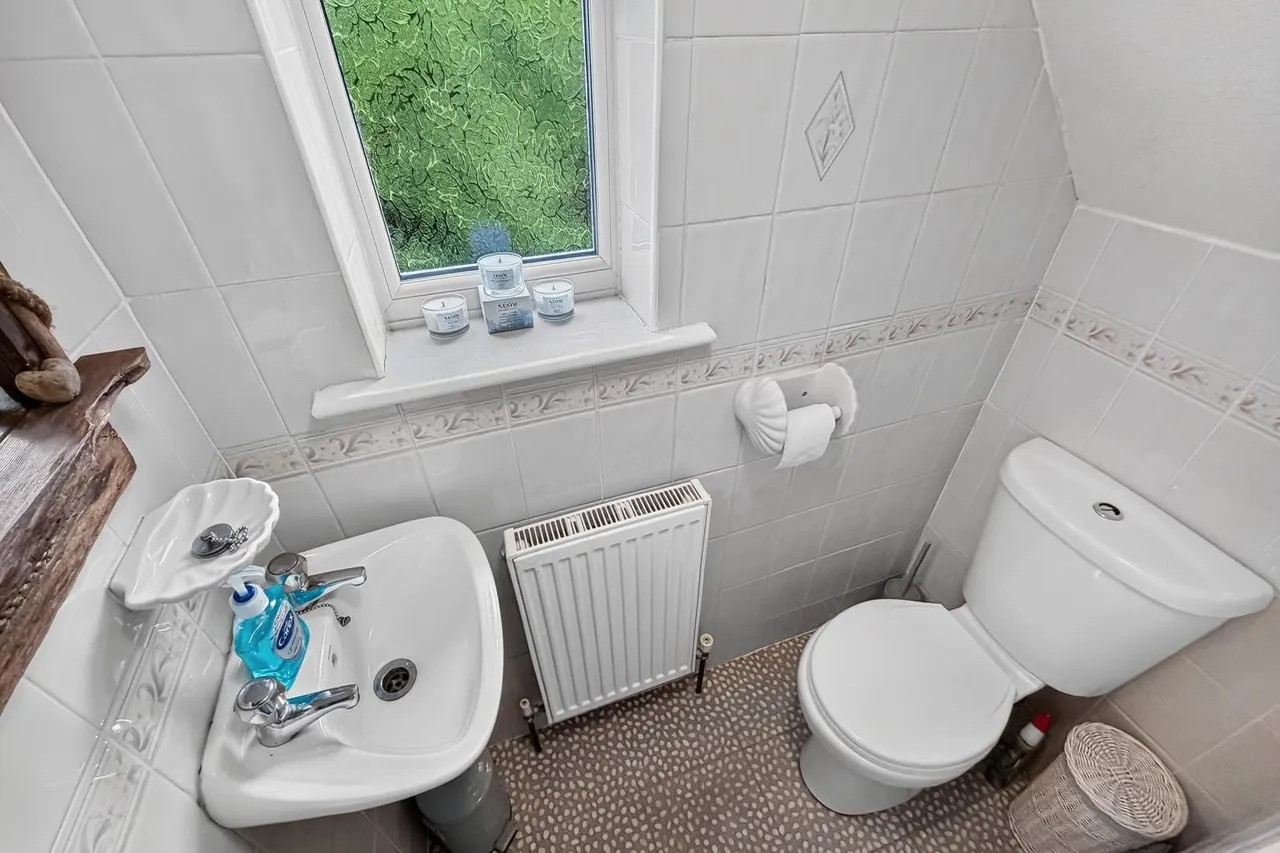 Meadow Bank, Timperley, Cheshire WA15 6QP, photo 13