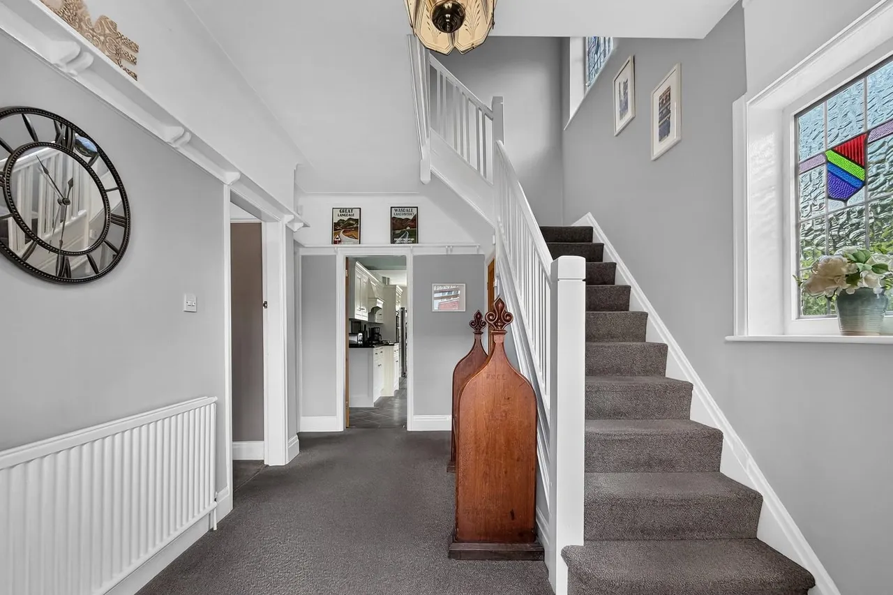 Meadow Bank, Timperley, Cheshire WA15 6QP, photo 14