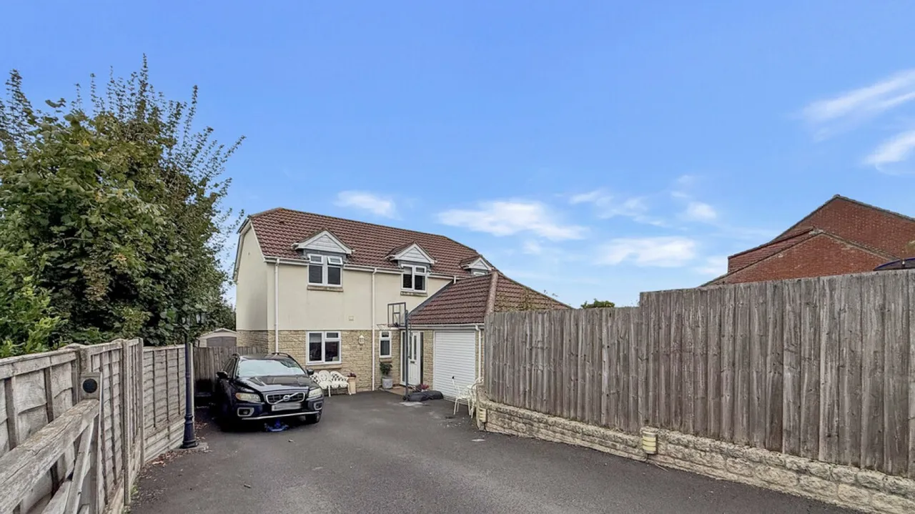 Khyro Close, Warminster, BA12, photo 18