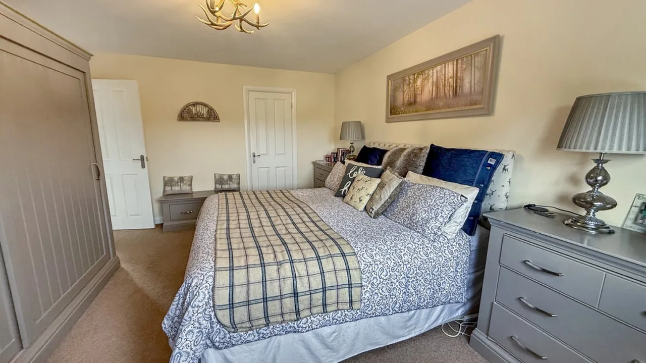 Khyro Close, Warminster, BA12, photo 10