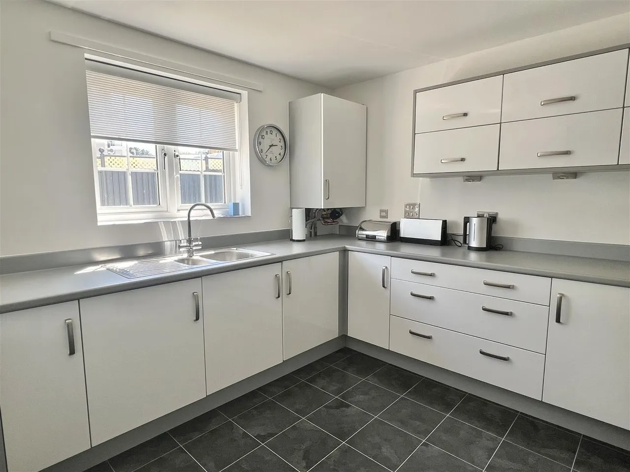 Pagoda Drive, Duporth, photo 12