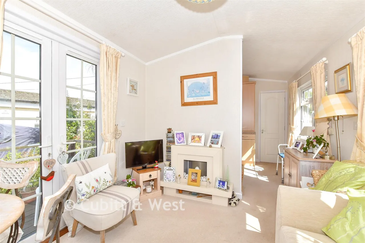 Slipper Road, Emsworth, PO10, photo 11