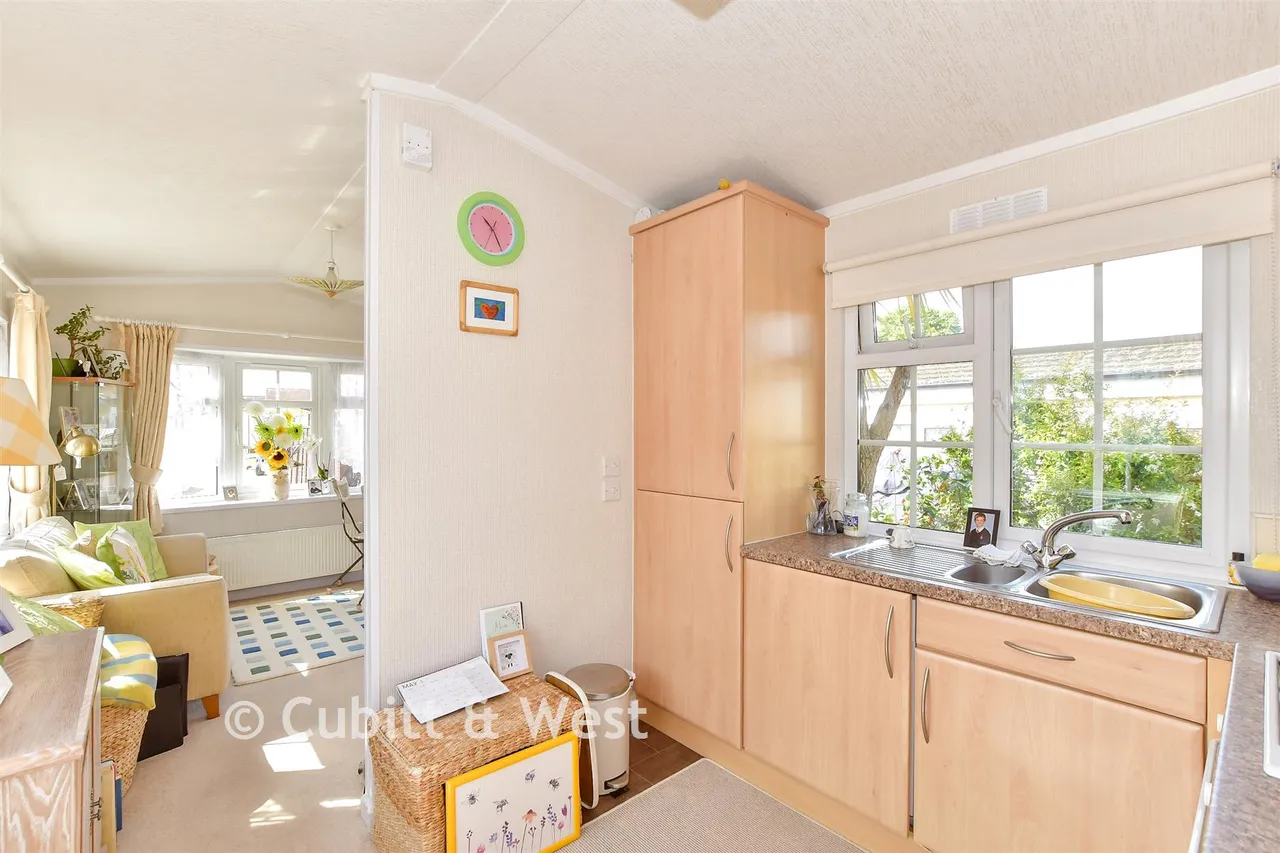 Slipper Road, Emsworth, PO10, photo 5