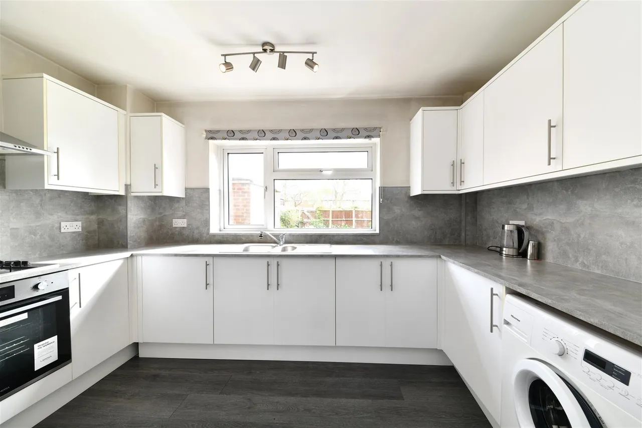 Abbots Grove, Stevenage, SG1 1NS, photo 3