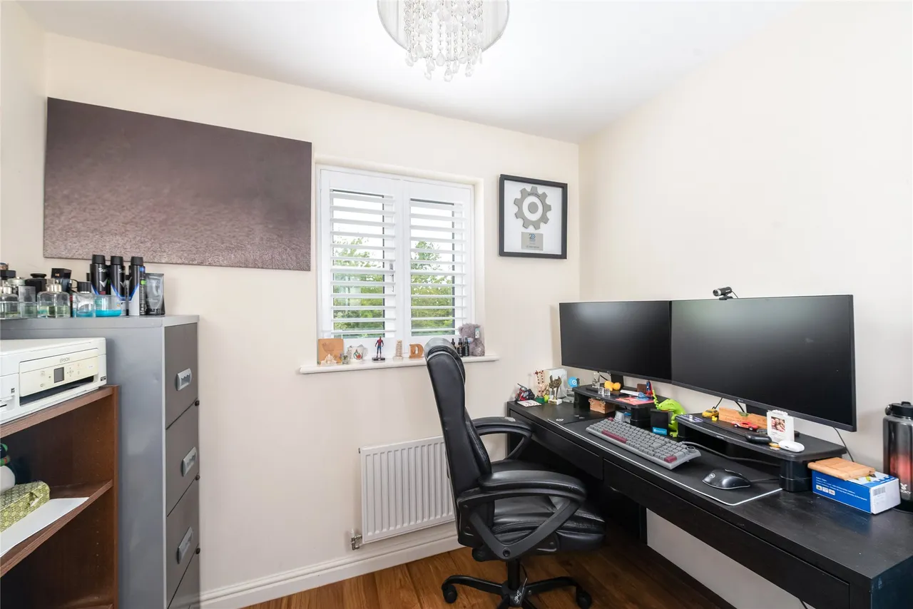 Ratcliffe Close, Old Stratford, MK19, photo 18