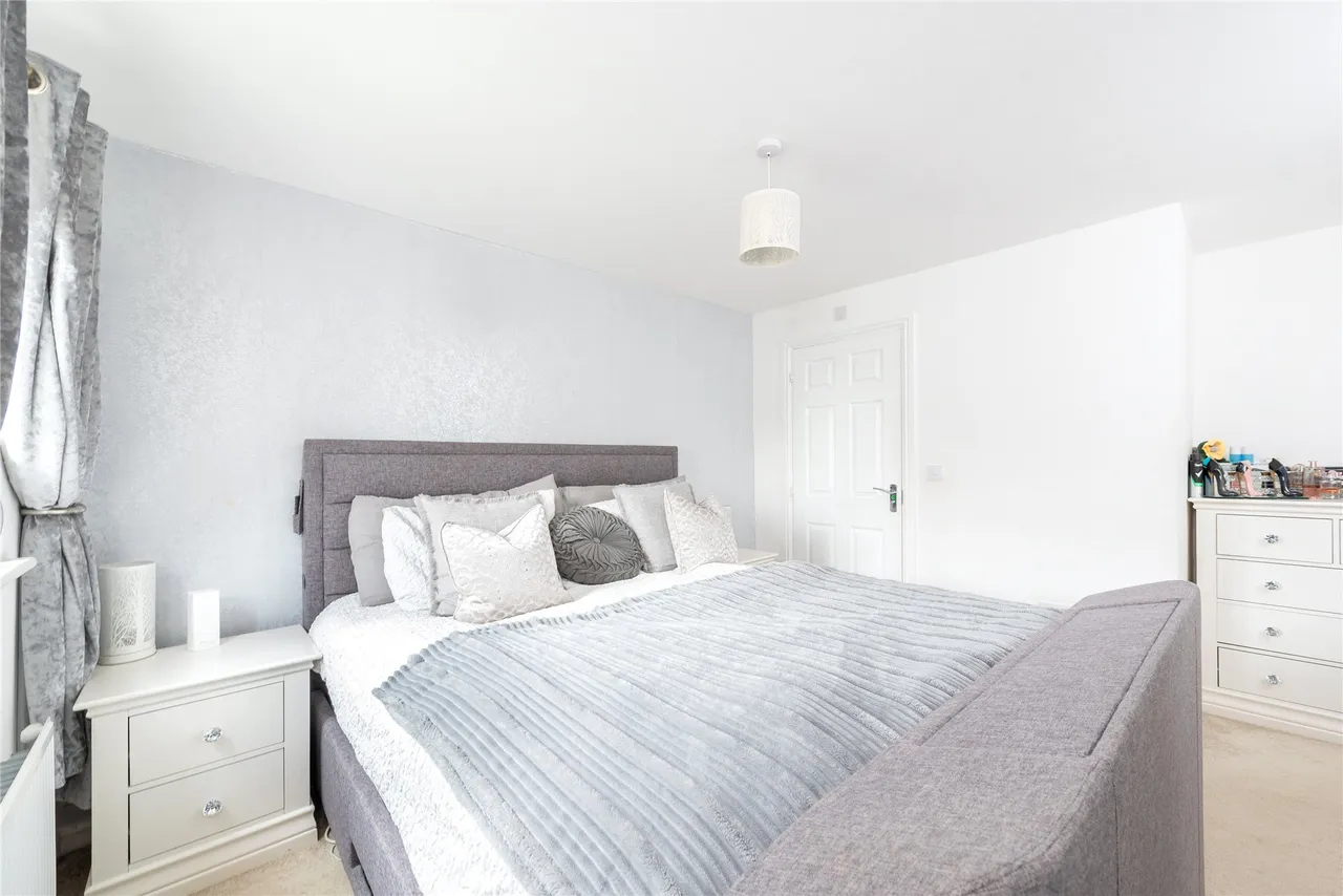 Ratcliffe Close, Old Stratford, MK19, photo 15