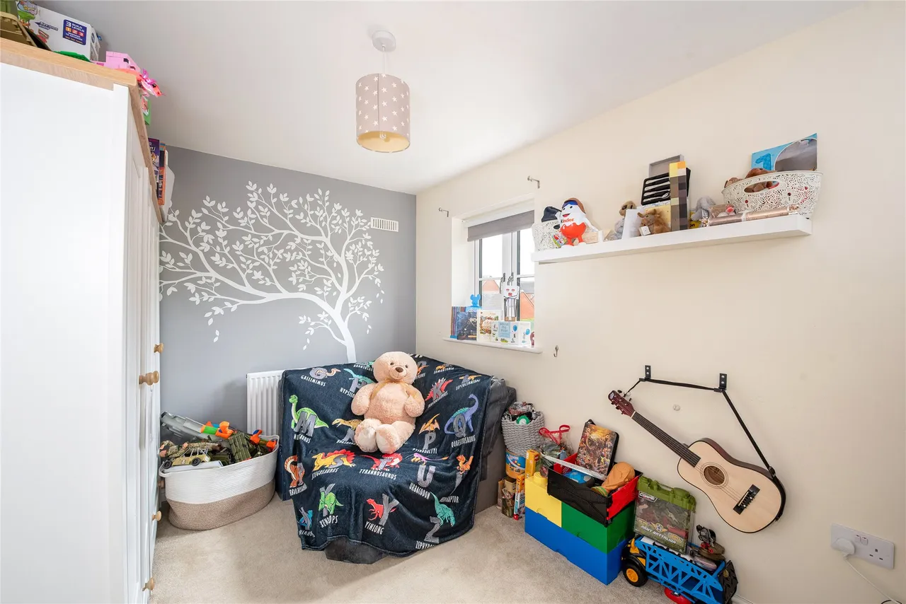 Ratcliffe Close, Old Stratford, MK19, photo 17