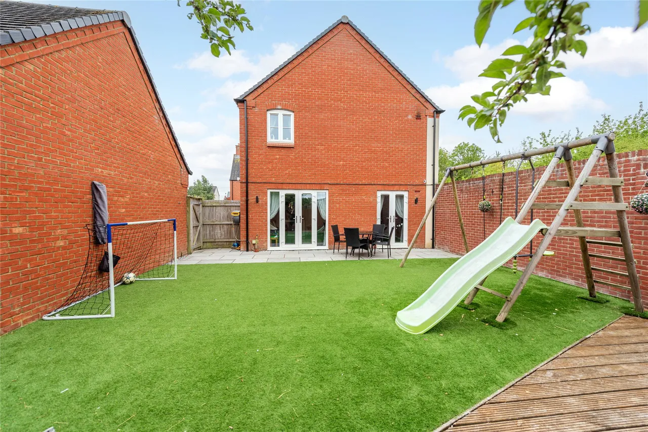 Ratcliffe Close, Old Stratford, MK19, photo 4