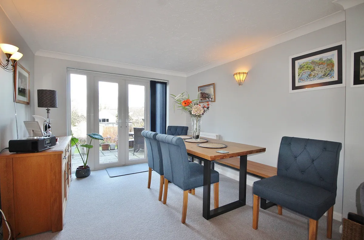 Union Way, Witney, photo 4