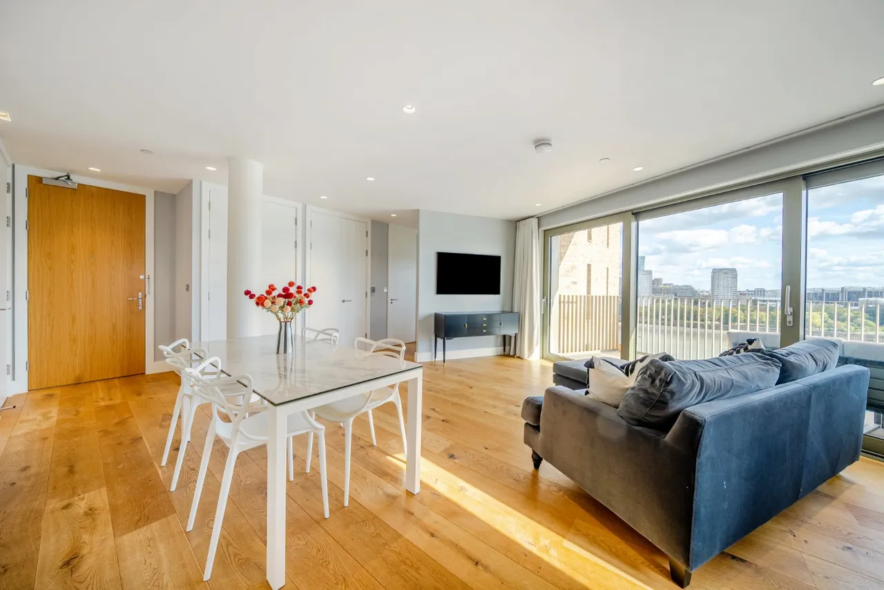 2 bed flat for sale, Odessa Street, Canada Water, SE16