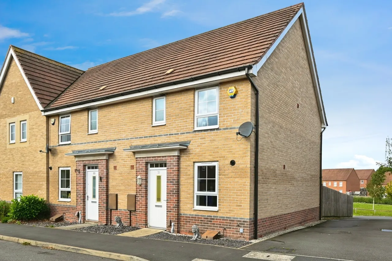 3 bed house for sale — Gressingham Close, Forest Town, Mansfield, Nottinghamshire, NG19