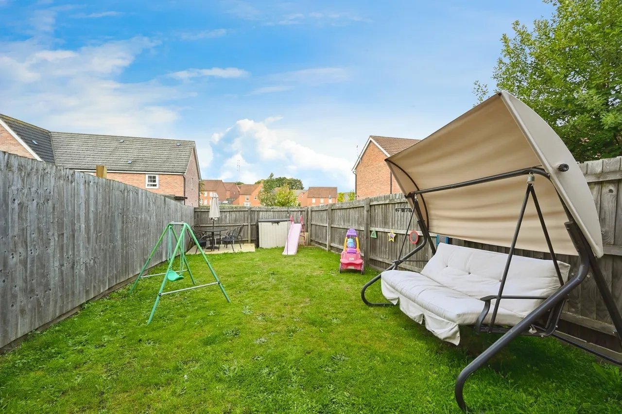 Gressingham Close, Forest Town, Mansfield, Nottinghamshire, NG19, photo 12