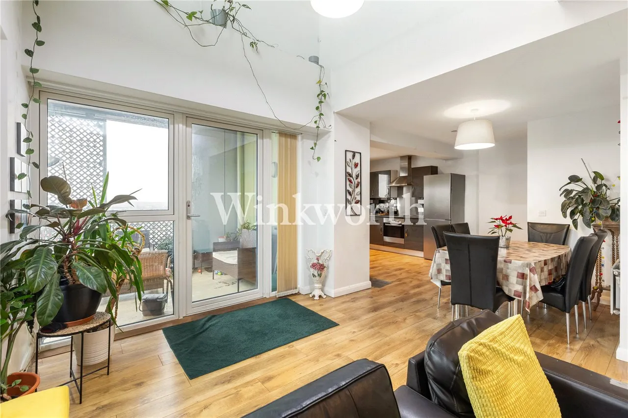 Cannon Road, London, N17, photo 5