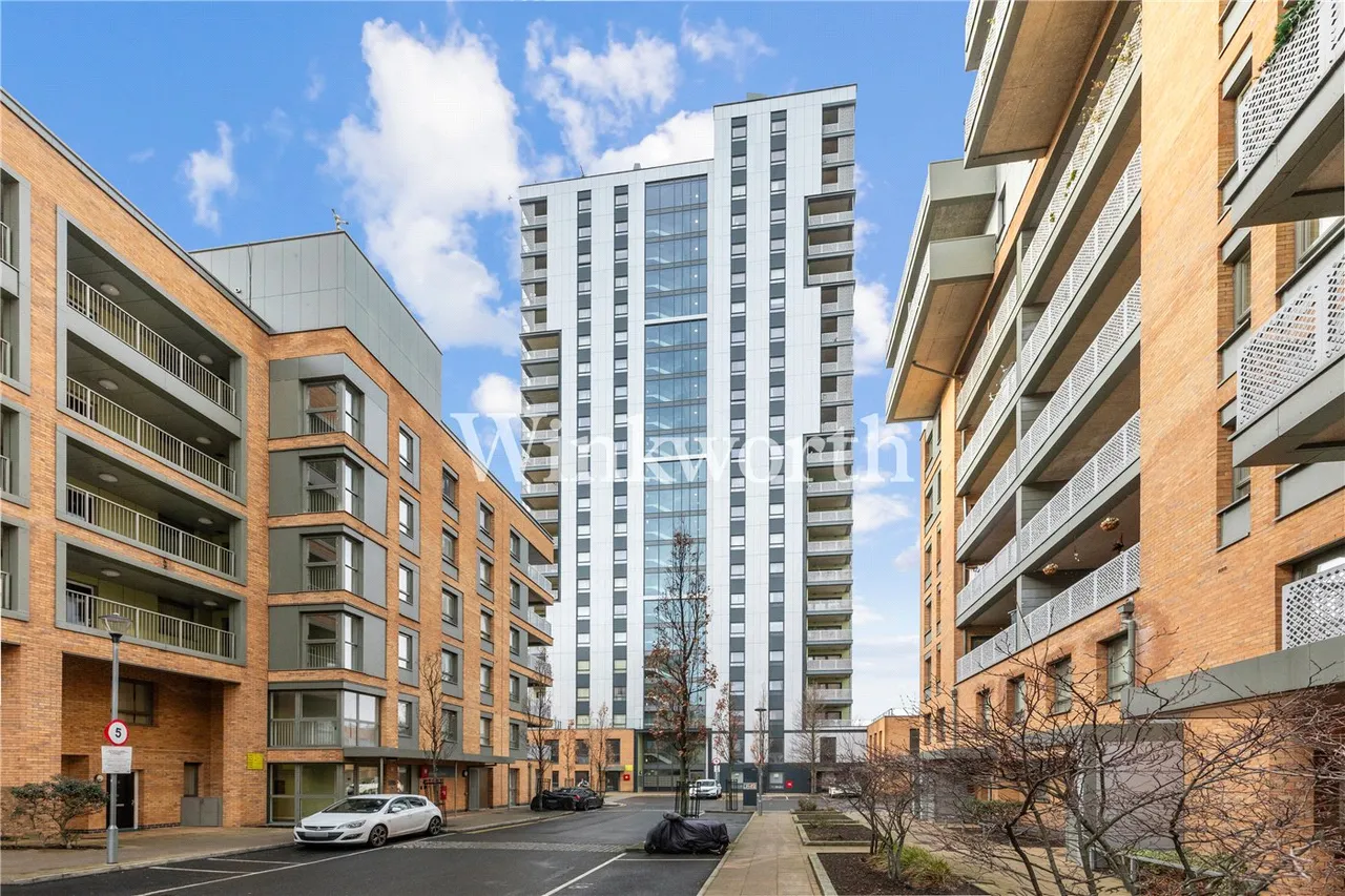 Cannon Road, London, N17, photo 10