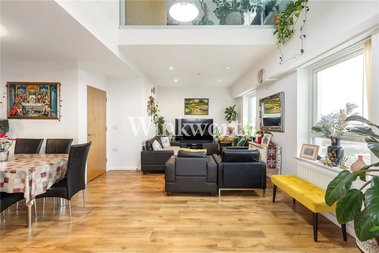 Cannon Road, London, N17, photo 12