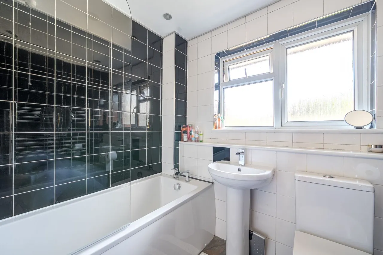 Moreton Park Road, Bideford, EX39, photo 17