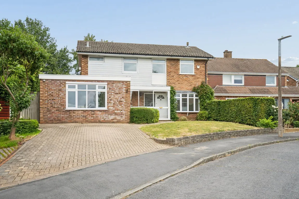 4 bed house for sale, Arnett Close, Rickmansworth, WD3